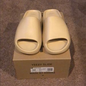 Yeezy Slide Desert Slides